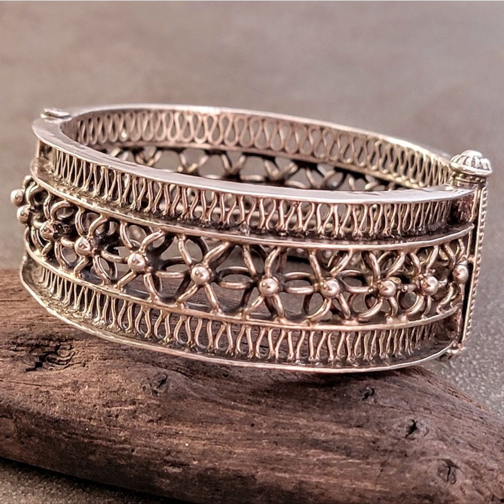 Sterling Vintage Wide Openwork Flower Hinge Bangle Bracelet